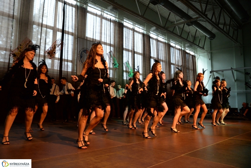 A Zrínyi Ilona Gimnázium szalagavató műsora