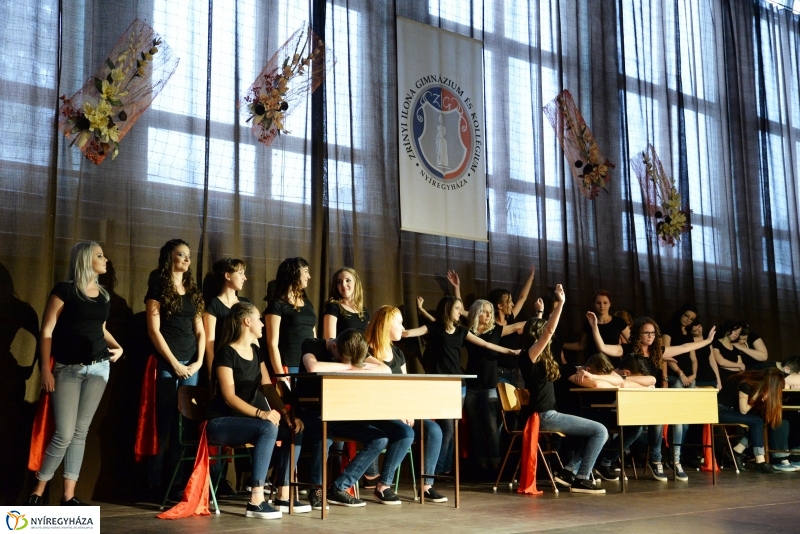 A Zrínyi Ilona Gimnázium szalagavató műsora