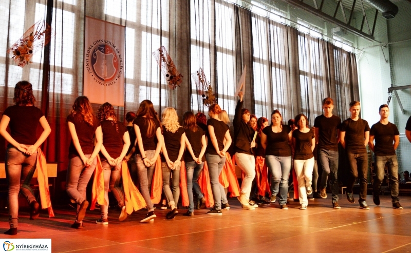 A Zrínyi Ilona Gimnázium szalagavató műsora