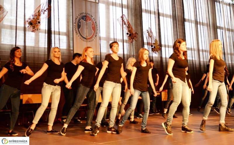 A Zrínyi Ilona Gimnázium szalagavató műsora