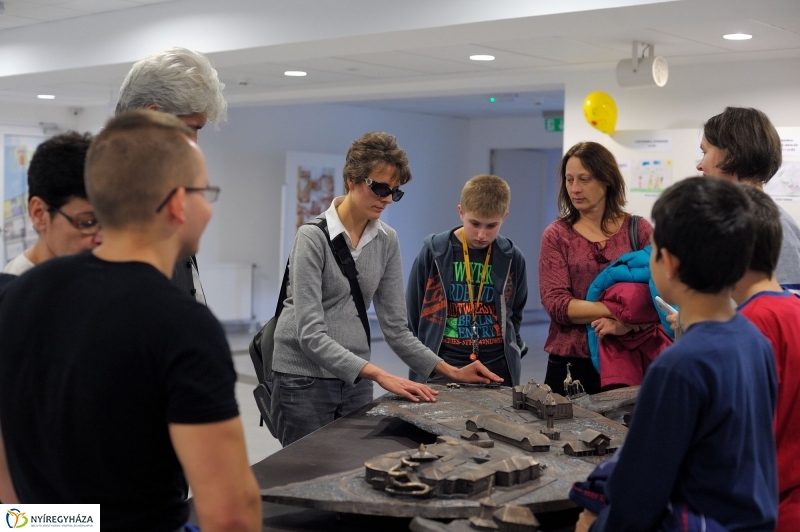 Október a Látás Hónapja