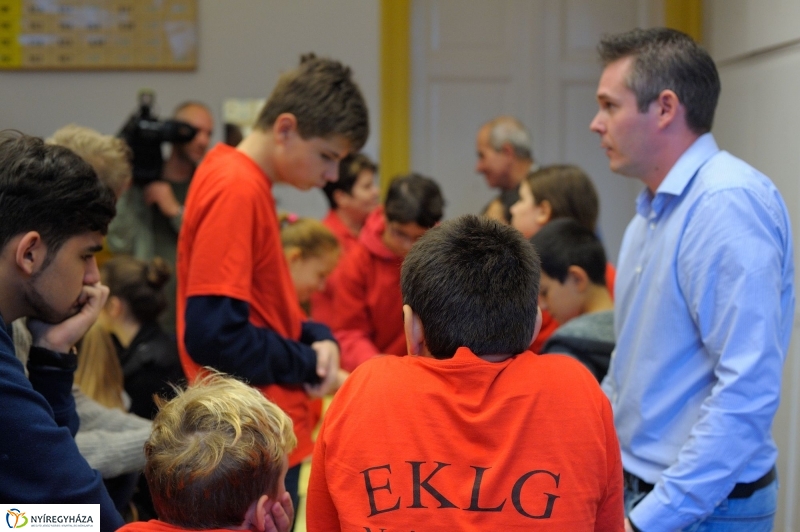 Fizika Roadshow a Kossuth Gimnáziumban