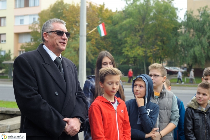 Október 22-i koszorúzások