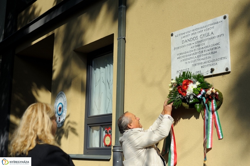 Október 22-i koszorúzások