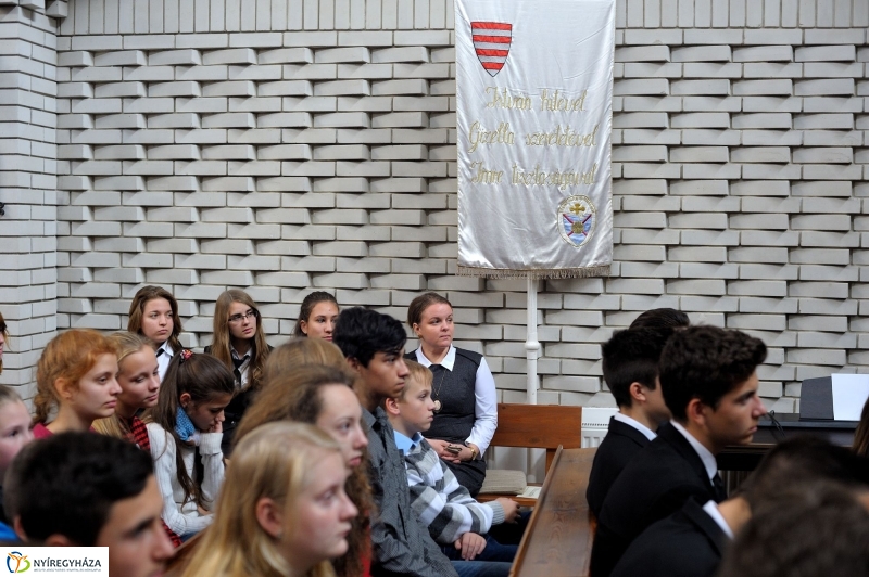 Ünnepi megemlékezés a Szent Imre Gimnáziumban