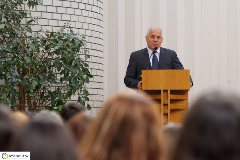 Ünnepi megemlékezés a Szent Imre Gimnáziumban