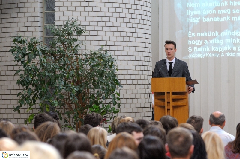 Ünnepi megemlékezés a Szent Imre Gimnáziumban