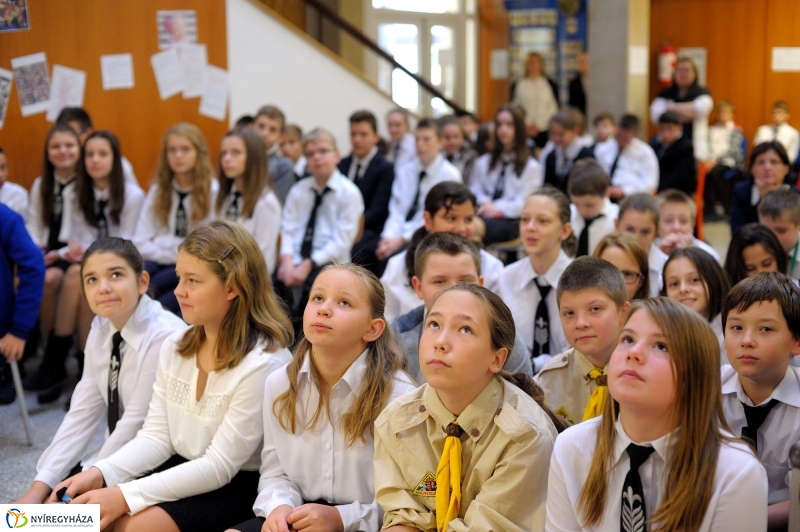 Ünnepi megemlékezés a Szent Imre Gimnáziumban