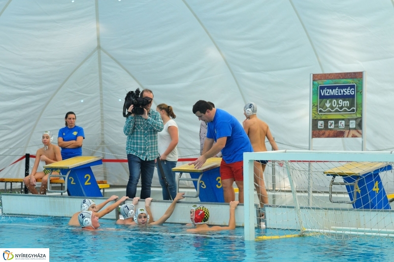 Lefedték a medencét