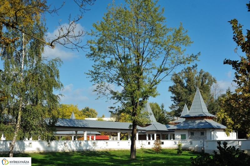 Lefedték a medencét