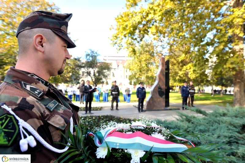 1956-os koszorúzás