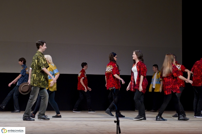 Szalagavató a Széchenyi Szakközépiskolában