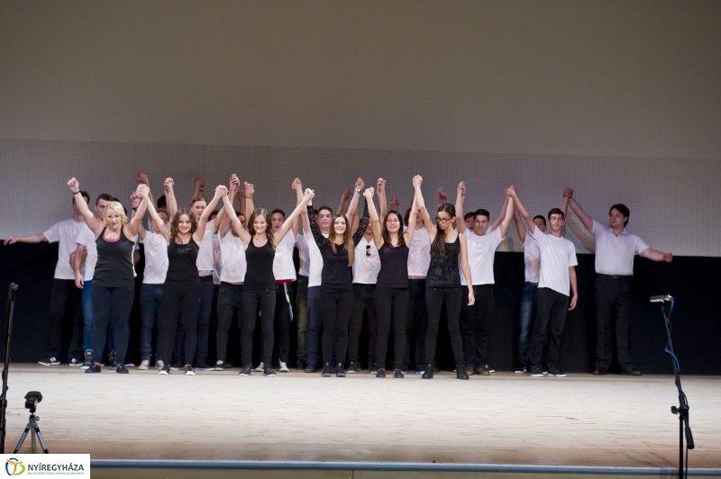 Szalagavató a Széchenyi Szakközépiskolában