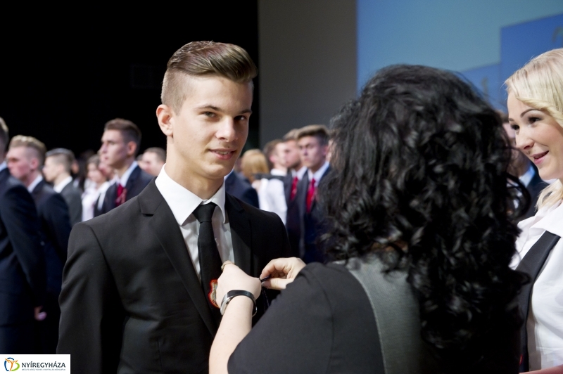 Szalagavató a Széchenyi Szakközépiskolában