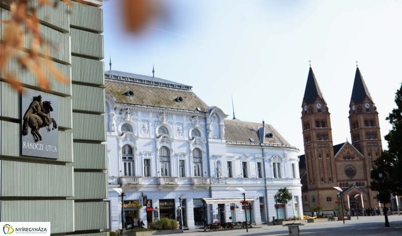 Belvárosi séta az őszi napsütésben