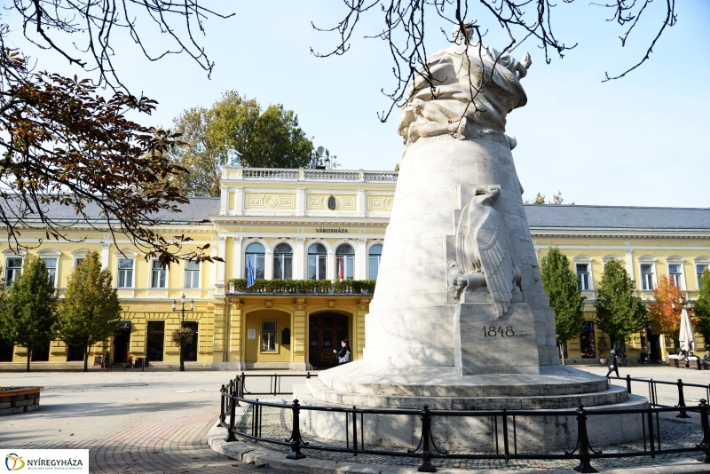 Belvárosi séta az őszi napsütésben