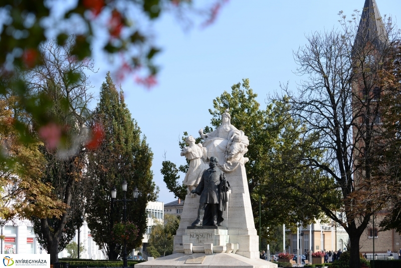Belvárosi séta az őszi napsütésben