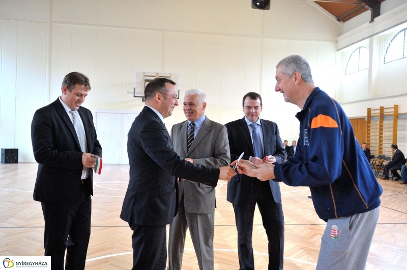 Tornacsarnok átadás a Westsik Szakközépiskolában