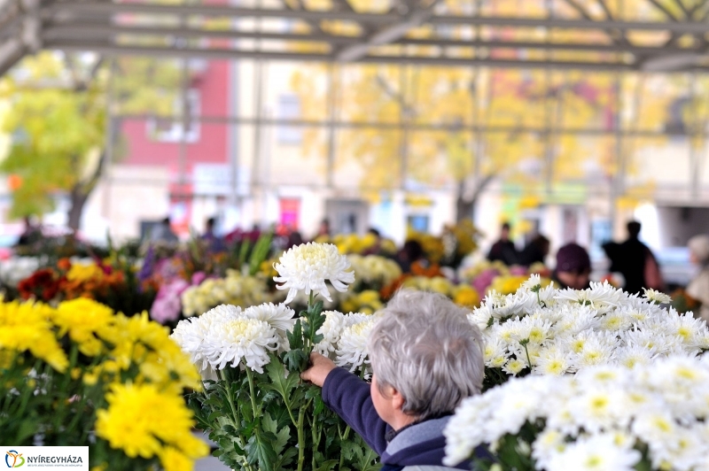 Készülődés a Mindenszentekre