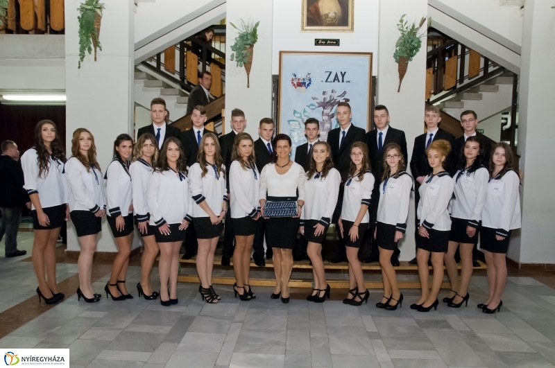 A Zay Anna Informatikai, Egészségügyi Szakközépiskola szalagavatójából