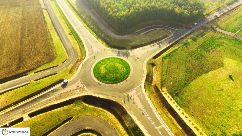 Nyugati elkerülő újabb útszakasszal bővült