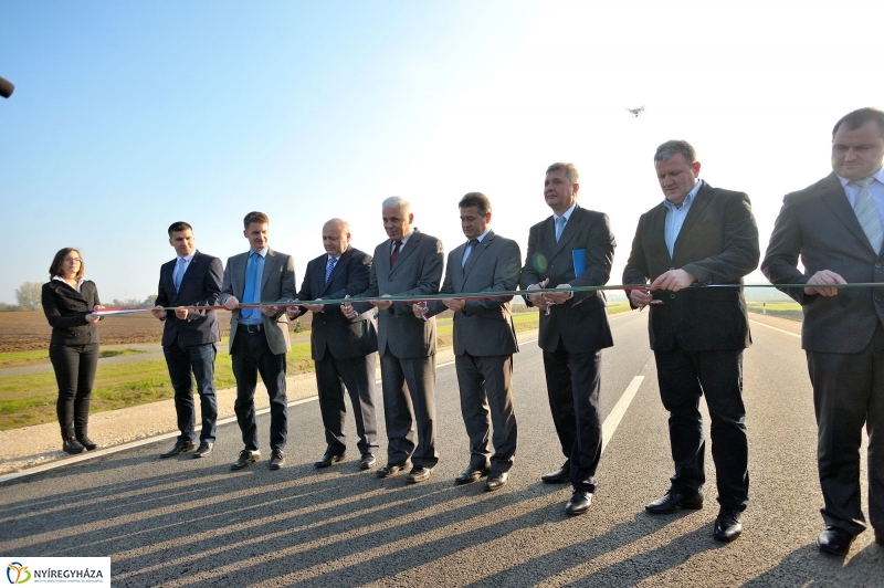 Nyugati elkerülő újabb útszakasszal bővült