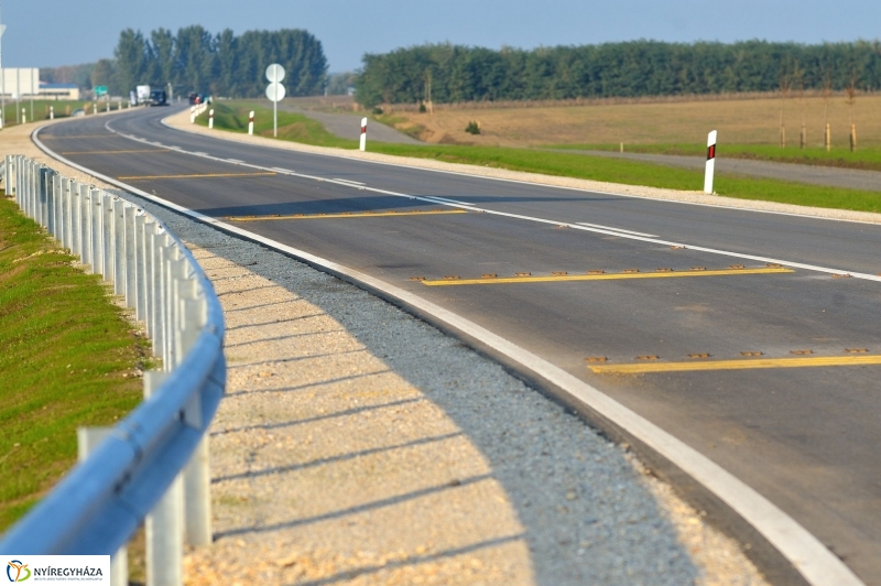 Nyugati elkerülő újabb útszakasszal bővült