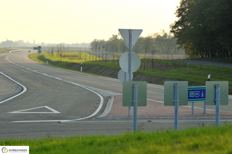 Nyugati elkerülő újabb útszakasszal bővült