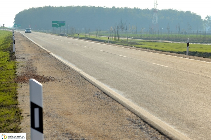 Nyugati elkerülő újabb útszakasszal bővült
