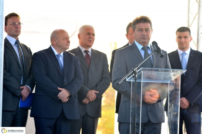 Nyugati elkerülő újabb útszakasszal bővült