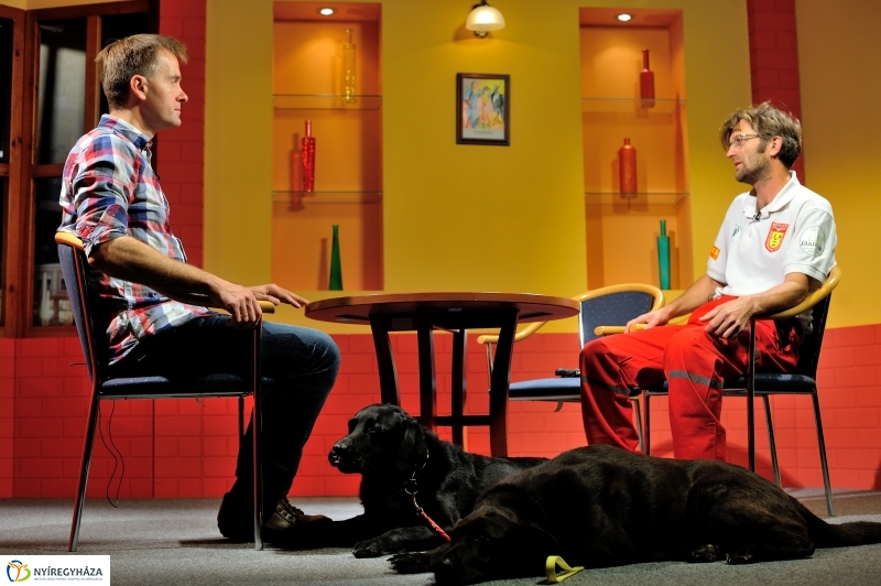 Speciális Mentősök a Szieszta c. műsorban