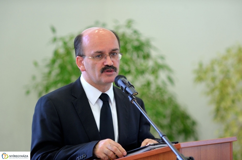 Mindenszentekre emlékezés - Szivárvány Idősek Otthona