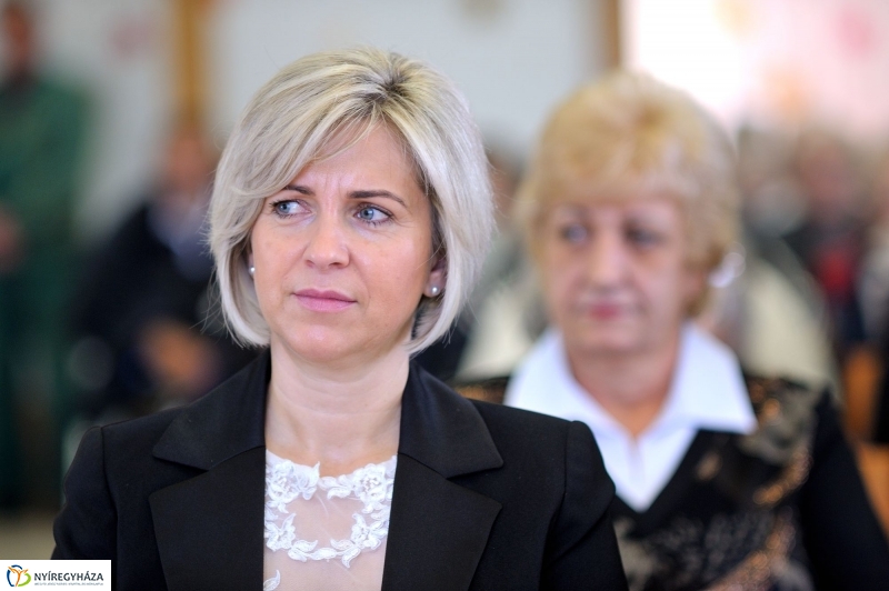 Mindenszentekre emlékezés - Szivárvány Idősek Otthona