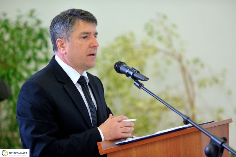 Mindenszentekre emlékezés - Szivárvány Idősek Otthona