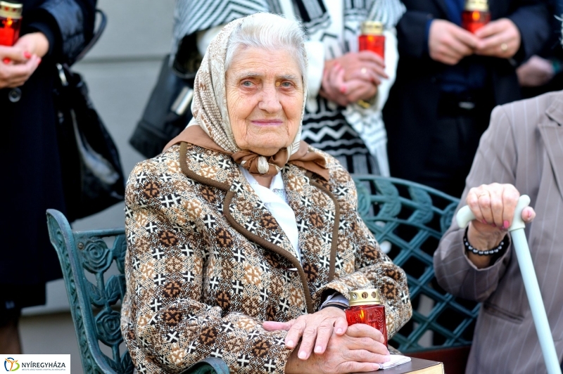 Mindenszentekre emlékezés - Szivárvány Idősek Otthona