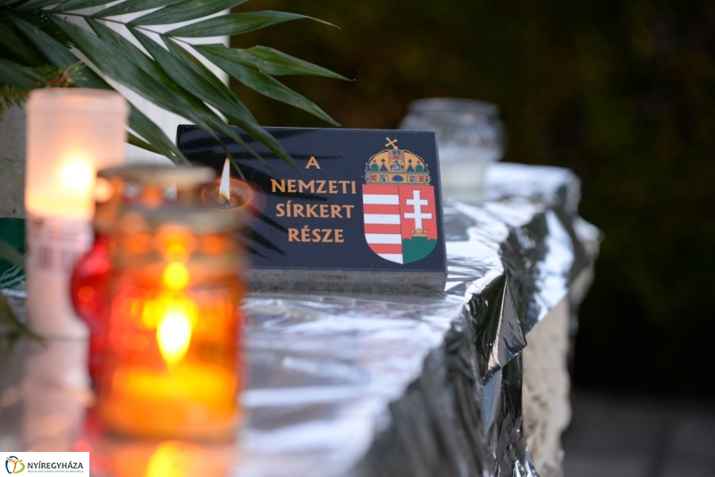 Az emlékezés virágai az Északi Temetőben