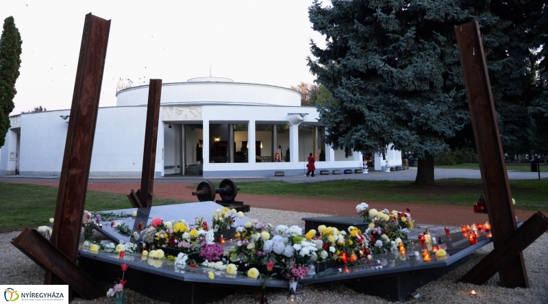 Az emlékezés virágai az Északi Temetőben