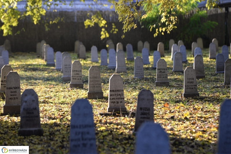 Megemlékezés a Hősök Temetőjében