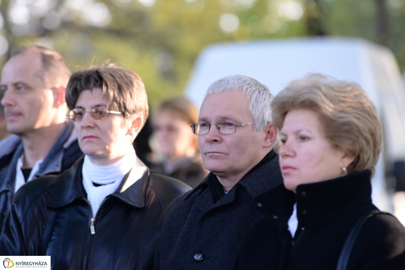 Megemlékezés a Hősök Temetőjében
