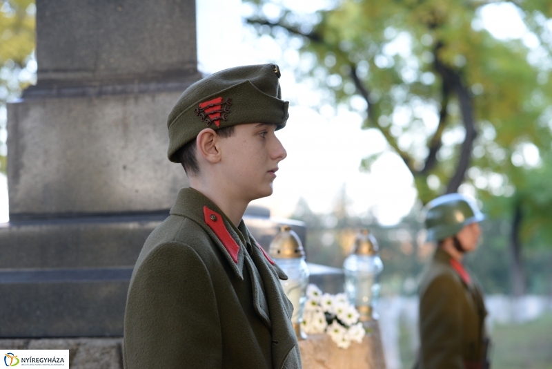 Megemlékezés a Hősök Temetőjében