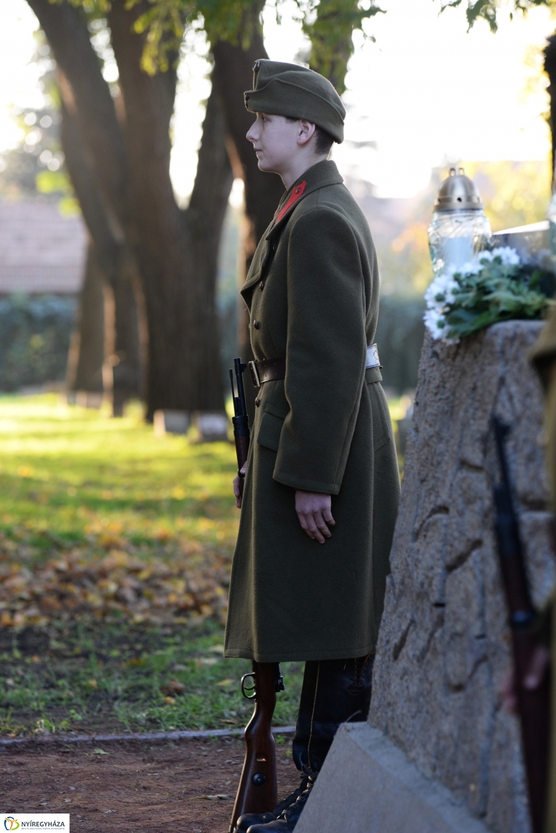 Megemlékezés a Hősök Temetőjében