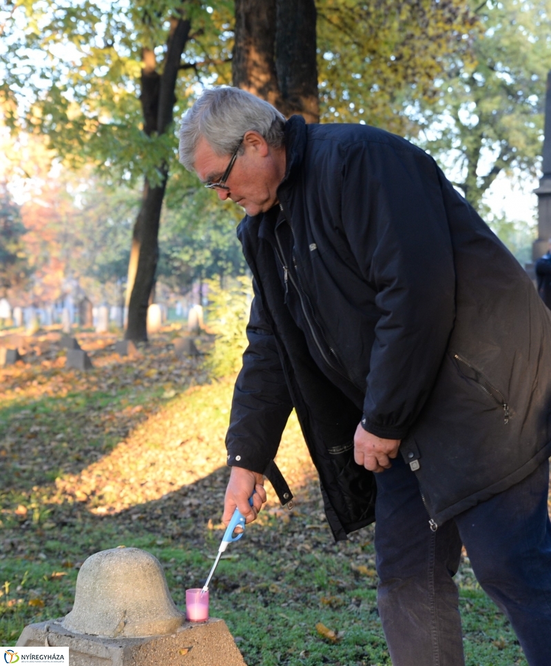 Megemlékezés a Hősök Temetőjében