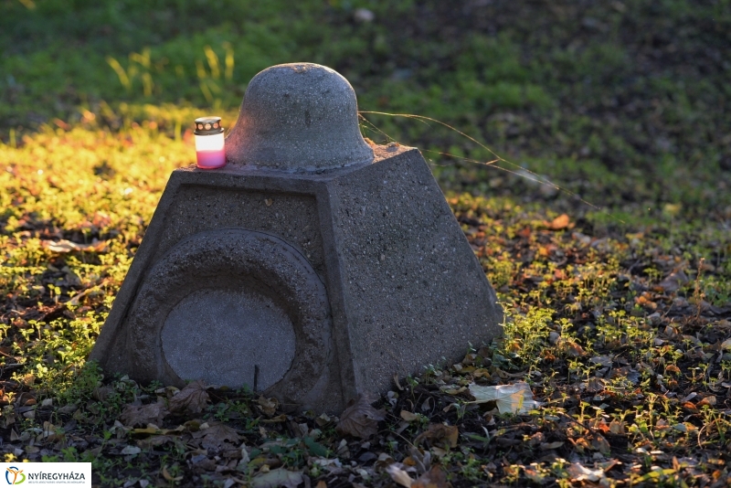 Megemlékezés a Hősök Temetőjében