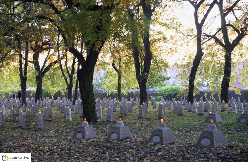 Megemlékezés a Hősök Temetőjében