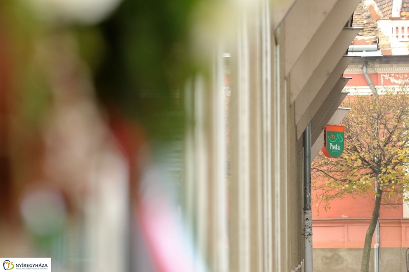 Elhurcolt postásokra emlékeztek