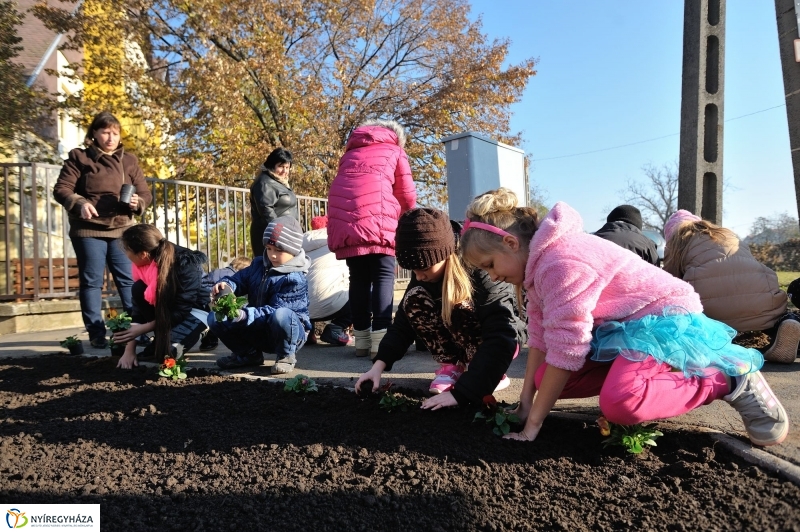 Új Alma utcai zebra felfestése