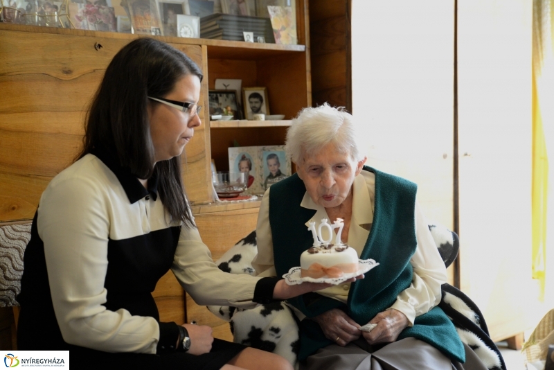 Kató néni 107 éves