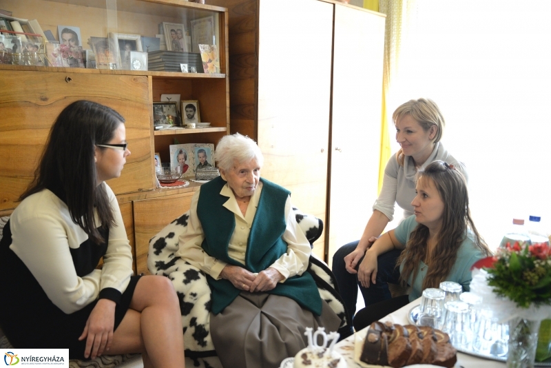 Kató néni 107 éves