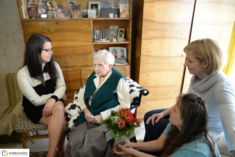 Kató néni 107 éves