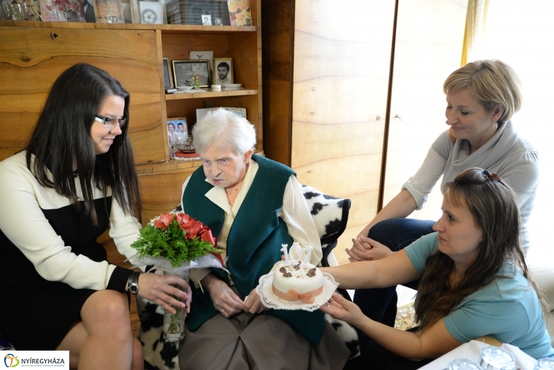 Kató néni 107 éves